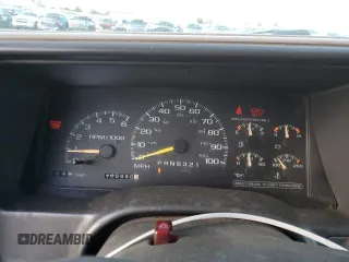 1997 GMC Yukon with VIN 1GKEK13R0VJ734501, listed as a Copart auction lot 48413785 with 165,440 mi miles and Clean Title. Bid and sale history available at carsss.com. Image 9.