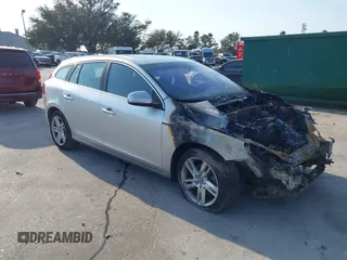 2015 Volvo V60 T5 Drive-E Premier with VIN YV140MEB5F1197828, listed as a IAAI auction lot 41486840 with 1 mi miles. Bid and sale history available at carsss.com. Image 1.