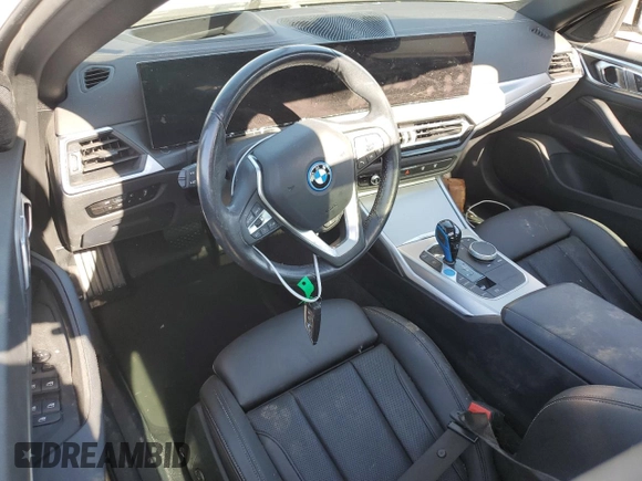 2022 BMW i4 eDrive40 with VIN WBY73AW09NFM42460, listed as a Copart auction lot 59141474 with 0 mi miles and Salvage Title. Bid and sale history available at carsss.com. Image 8.