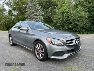 2016 Mercedes-Benz C 300 Luxury z VIN 55SWF4KB0GU103248, wystawiony jako Copart lot #65295255 z przebiegiem 139 815 mil mil oraz Czysty tytuł • Clean title. Historia ofert i sprzedaży dostępna na DreamBid. Obrazek 1.