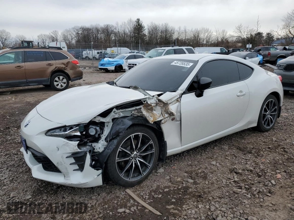 2017 Toyota 86 z VIN JF1ZNAA19H8706666, wystawiony jako Copart lot #45739535 z przebiegiem 60 824 mil mil oraz Szkoda całkowita • Salvage title. Historia ofert i sprzedaży dostępna na DreamBid. Obrazek 1.
