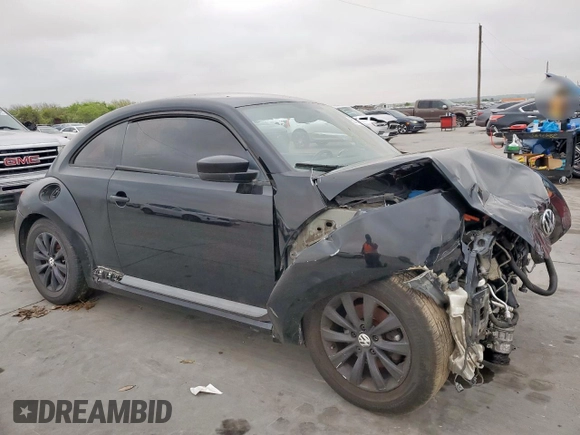 2013 Volkswagen Beetle Entry with VIN 3VWFP7AT8DM630744, listed as a Copart auction lot 51140035 with 118,649 mi miles and Clean Title. Bid and sale history available at DreamBid. Image 4.