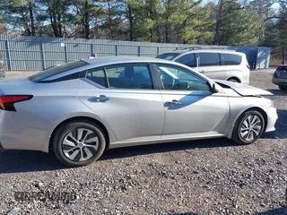 2019 Nissan Altima 2.5 S with VIN 1N4BL4BV3KC201978, listed as a IAAI auction lot 41673835 with 47,336 mi miles. Bid and sale history available at carsss.com. Image 13.