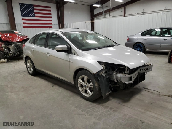 2014 Ford Focus SE with VIN 1FADP3F2XEL250686, listed as a Copart auction lot 87031844 with 97,646 mi miles and Salvage Title. Bid and sale history available at carsss.com. Image 4.