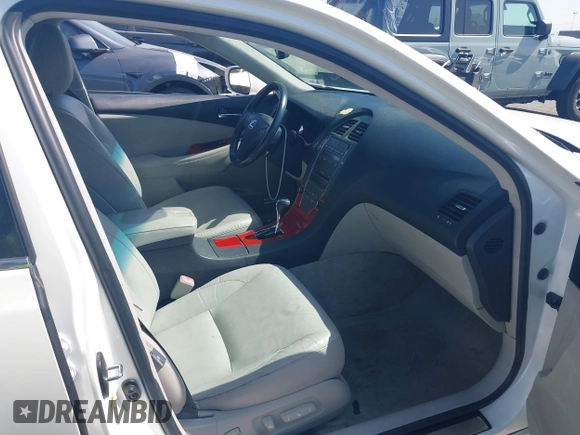 2008 Lexus ES 330 z VIN JTHBJ46G082249057, wystawiony jako IAAI lot #42289345 z przebiegiem 160 934 mil mil oraz . Historia ofert i sprzedaży dostępna na DreamBid. Obrazek 5.