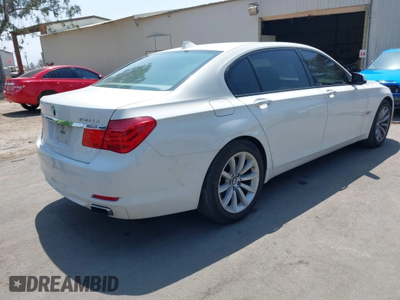 2009 BMW 7 Series 750Li с VIN WBAKB83529CY58927, выставлен на аукционе IAAI как лот 42356768 с пробегом 123 883 миль миль и . История ставок и продаж доступна на DreamBid. Изображение 4.