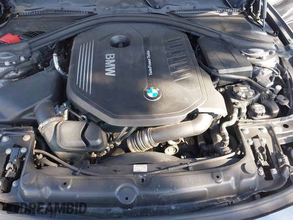 2019 BMW 4 Series 440i xDrive with VIN WBA4J7C52KBM75345, listed as a IAAI auction lot 40613703 with 31,402 mi miles and . Bid and sale history available at carsss.com. Image 10.