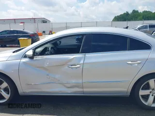 2012 Volkswagen CC Lux z VIN WVWHN7AN3CE503424, wystawiony jako IAAI lot #42241163 z przebiegiem 159 876 mil mil oraz . Historia ofert i sprzedaży dostępna na DreamBid. Obrazek 14.