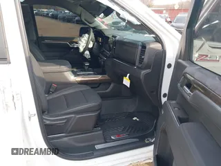 2025 Chevrolet Silverado 1500 with VIN 2GCUKEED4S1135834, listed as a IAAI auction lot 41781473 with 1,078 mi miles and . Bid and sale history available at DreamBid. Image 5.