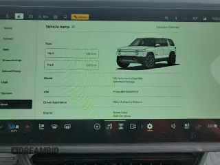 2025 Rivian R1S Adventure z VIN 7PDSGBBA5SN067374, wystawiony jako Copart lot #55279895 z przebiegiem 1 120 mil mil oraz Szkoda całkowita • Salvage title. Historia ofert i sprzedaży dostępna na DreamBid. Obrazek 9.
