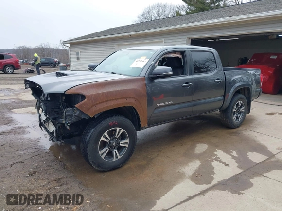 2017 Toyota Tacoma SR5 with VIN 3TMCZ5AN3HM113332, listed as a IAAI auction lot 41757467 with 199,846 mi miles. Bid and sale history available at carsss.com. Image 2.