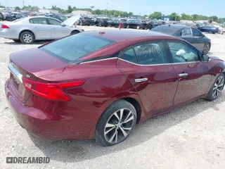 2017 Nissan Maxima Platinum with VIN 1N4AA6AP8HC424204, listed as a IAAI auction lot 39954948 with 50,372 mi miles. Bid and sale history available at carsss.com. Image 4.