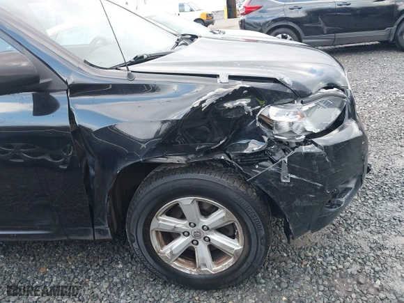 2010 Toyota Highlander with VIN 5TDBK3EH5AS005681, listed as a IAAI auction lot 41354951 with 151,298 mi miles. Bid and sale history available at carsss.com. Image 6.