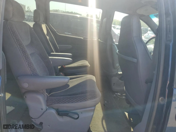 2000 Dodge Caravan SE with VIN 1B4GP44G7YB772212, listed as a Copart auction lot 75664674 with 373,081 mi miles and Clean Title. Bid and sale history available at carsss.com. Image 11.