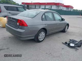 2005 Honda Civic LX z VIN 2HGES16555H633462, wystawiony jako IAAI lot #42352824 z przebiegiem 200 091 mil mil oraz . Historia ofert i sprzedaży dostępna na DreamBid. Obrazek 4.
