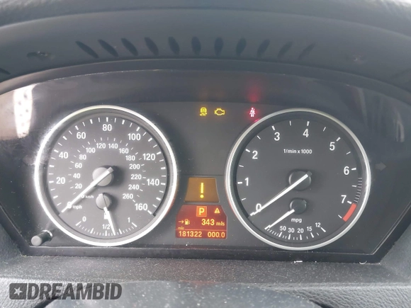 2013 BMW X5 xDrive35i z VIN 5UXZV4C51D0B03720, wystawiony jako IAAI lot #42284686 z przebiegiem 181 322 mil mil oraz . Historia ofert i sprzedaży dostępna na DreamBid. Obrazek 7.
