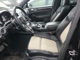 2017 Porsche Cayenne GTS с VIN WP1AD2A22HLA81676, выставлен на аукционе Copart как лот 50142495 с пробегом 88 742 миль миль и Списание • Salvage title. История ставок и продаж доступна на DreamBid. Изображение 7.