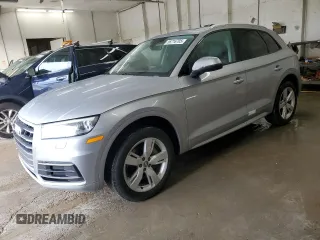 2018 Audi Q5 Premium z VIN WA1ANAFY9J2004492, wystawiony jako Copart lot #56716705 z przebiegiem 71 472 mil mil oraz Szkoda całkowita • Salvage title. Historia ofert i sprzedaży dostępna na DreamBid. Obrazek 1.