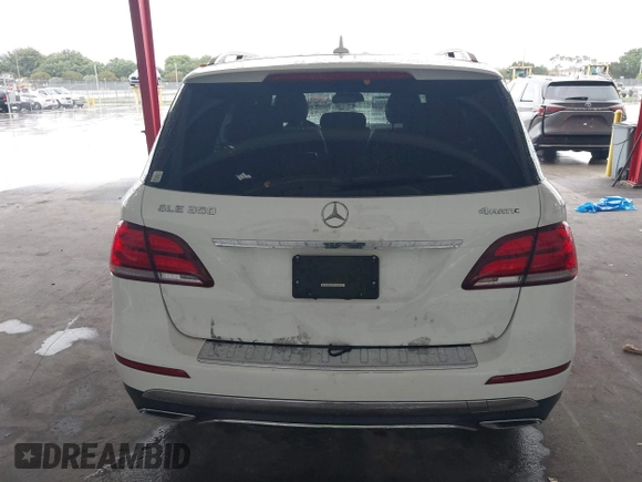 2017 Mercedes-Benz GLE 350 z VIN 4JGDA5HB1HA964089, wystawiony jako IAAI lot #42399546 z przebiegiem 106 557 mil mil oraz . Historia ofert i sprzedaży dostępna na DreamBid. Obrazek 17.