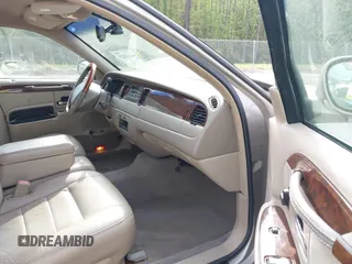 2001 Lincoln Town Car Signature with VIN 1LNHM82W21Y684197, listed as a IAAI auction lot 41944429 with 159,297 mi miles and . Bid and sale history available at DreamBid. Image 5.