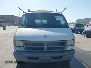1994 Dodge Cargo with VIN 2B7HB21Y7RK143195, listed as a IAAI auction lot 41932769 with 229,813 mi miles and . Bid and sale history available at DreamBid. Image 6.
