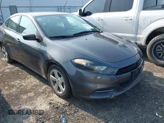 2015 Dodge Dart SXT z VIN 1C3CDFBB9FD281563, wystawiony jako IAAI lot #42402139 z przebiegiem 166 238 mil mil oraz . Historia ofert i sprzedaży dostępna na DreamBid. Obrazek 1.
