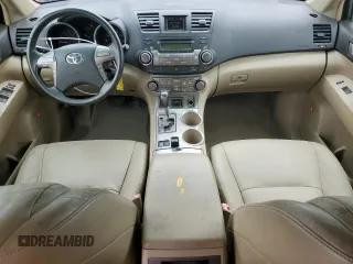 2009 Toyota Highlander Sport z VIN JTEES43A792137929, wystawiony jako Copart lot #57328775 z przebiegiem 205 297 mil mil oraz Czysty tytuł • Clean title. Historia ofert i sprzedaży dostępna na DreamBid. Obrazek 8.