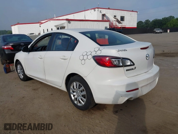 2013 Mazda 3 i SV с VIN JM1BL1TG7D1776835, выставлен на аукционе IAAI как лот 42452529 с пробегом 198 030 миль миль и . История ставок и продаж доступна на DreamBid. Изображение 3.