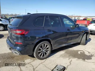 2022 BMW X5 xDrive40i z VIN 5UXCR6C06N9L95952, wystawiony jako Copart lot #42306345 z przebiegiem 20 842 mil mil oraz Szkoda całkowita • Salvage title. Historia ofert i sprzedaży dostępna na DreamBid. Obrazek 3.