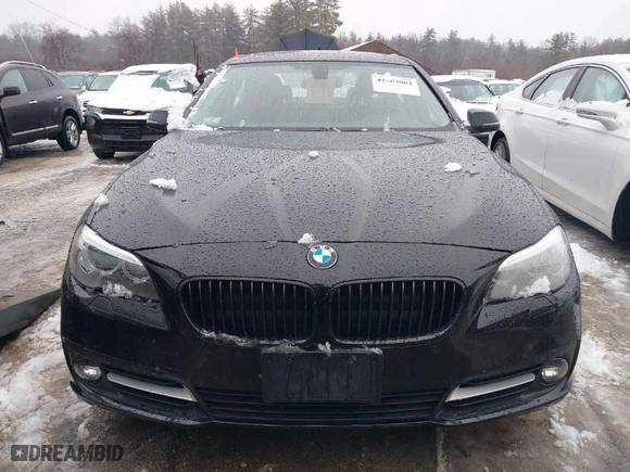 2016 BMW 5 Series 535i xDrive with VIN WBA5B3C55GG259302, listed as a IAAI auction lot 41663082 with 30,006 mi miles. Bid and sale history available at carsss.com. Image 12.