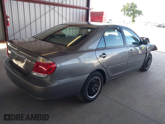 2006 Toyota Camry STD with VIN 4T1BE32K36U723879, listed as a IAAI auction lot 42007707 with 186,885 mi miles. Bid and sale history available at carsss.com. Image 4.