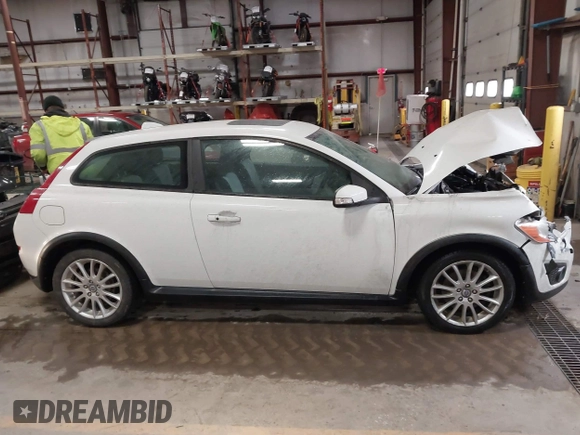 2012 Volvo C30 with VIN YV1672MK5C2281230, listed as a IAAI auction lot 41693964 with 199,154 mi miles and . Bid and sale history available at DreamBid. Image 13.