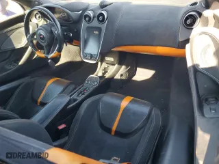 2018 McLaren 570S with VIN SBM13FAA8JW005006, listed as a Copart auction lot 59641834 with 38,683 mi miles and Salvage Title. Bid and sale history available at carsss.com. Image 8.
