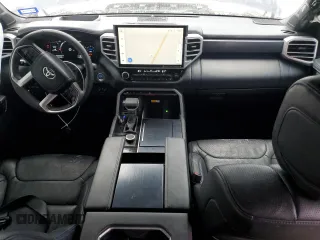 2024 Toyota Sequoia SR5 with VIN 7SVAAAAA7RX003132, listed as a Copart auction lot 44056145 with 20,510 mi miles and Salvage Title. Bid and sale history available at carsss.com. Image 8.