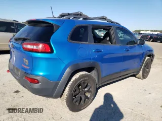 2018 Jeep Cherokee Trailhawk with VIN 1C4PJMBB2JD529915, listed as a Copart auction lot 87686525 with 107,184 mi miles and Salvage Title. Bid and sale history available at carsss.com. Image 3.