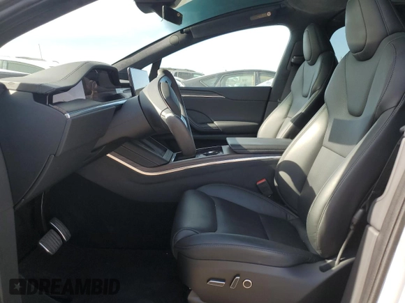 2022 Tesla Model X with VIN 7SAXCBE5XNF358319, listed as a Copart auction lot 50246555 with 12,863 mi miles and Salvage Title. Bid and sale history available at DreamBid. Image 7.