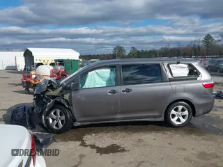 2018 Toyota Sienna with VIN 5TDZZ3DC9JS942579, listed as a IAAI auction lot 41720834 with 132,231 mi miles and . Bid and sale history available at DreamBid. Image 15.