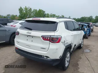 2018 Jeep Compass Latitude с VIN 3C4NJDBB4JT453583, выставлен на аукционе IAAI как лот 42501931 с пробегом 57 094 миль миль и . История ставок и продаж доступна на DreamBid. Изображение 4.