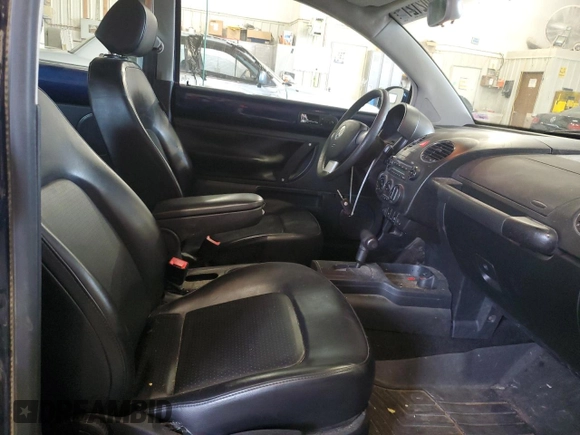 2006 Volkswagen Beetle с VIN 3VWRW31C96M406975, выставлен на аукционе Copart как лот 84021214 с пробегом 100 447 миль миль и Списание • Salvage title. История ставок и продаж доступна на DreamBid. Изображение 10.
