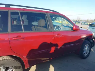2006 Toyota Highlander w/3rd Row with VIN JTEDP21A360100520, listed as a IAAI auction lot 41436115 with 148,768 mi miles. Bid and sale history available at carsss.com. Image 13.