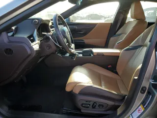 2019 Lexus ES 350 with VIN 58ABZ1B11KU011020, listed as a Copart auction lot 52453575 with 38,982 mi miles and Non Repairable. Bid and sale history available at DreamBid. Image 7.