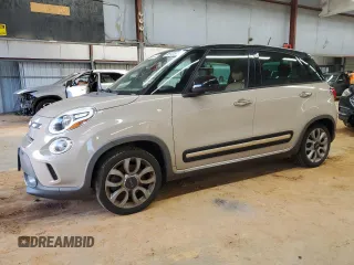 2016 FIAT 500L Trekking with VIN ZFBCFADH1GZ037861, listed as a Copart auction lot 89105085 with 77,472 mi miles and Clean Title. Bid and sale history available at carsss.com. Image 1.
