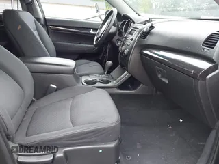 2011 Kia Sorento LX with VIN 5XYKT4A27BG139742, listed as a IAAI auction lot 42220847 with 240,172 mi miles and . Bid and sale history available at carsss.com. Image 5.