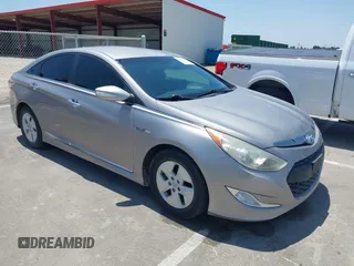 2012 Hyundai Sonata Hybrid z VIN KMHEC4A4XCA025469, wystawiony jako IAAI lot #42444510 z przebiegiem 73 125 mil mil oraz . Historia ofert i sprzedaży dostępna na DreamBid. Obrazek 1.