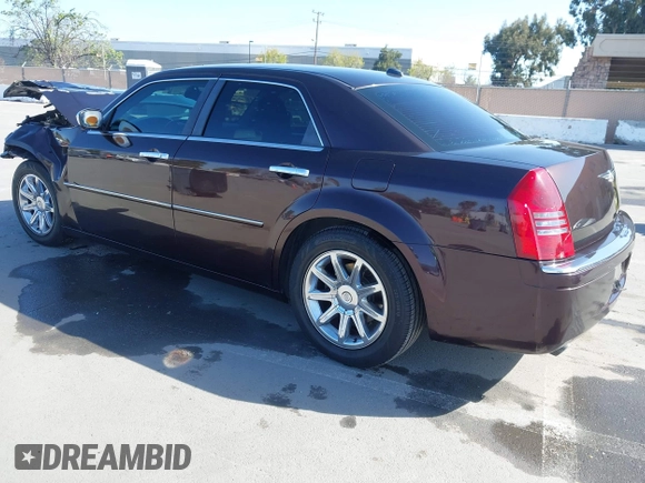 2005 Chrysler 300 with VIN 2C3JA63H25H102333, listed as a IAAI auction lot 41967876 with 125,092 mi miles. Bid and sale history available at carsss.com. Image 3.