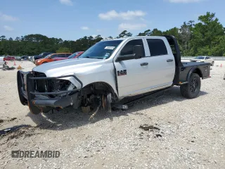 2016 Ram 2500 Tradesman z VIN 3C6UR5CL7GG341922, wystawiony jako Copart lot #56003455 z przebiegiem 261 314 mil mil oraz Szkoda całkowita • Salvage title. Historia ofert i sprzedaży dostępna na DreamBid. Obrazek 1.