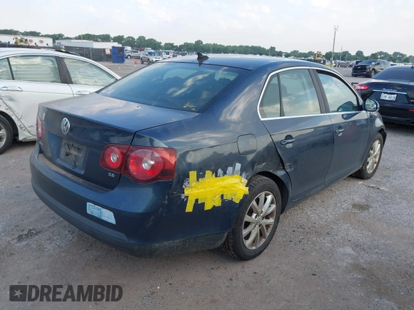 2010 Volkswagen Jetta Limited Edition with VIN 3VWRX7AJ9AM018530, listed as a IAAI auction lot 42389950 with 218,071 mi miles and . Bid and sale history available at DreamBid. Image 4.