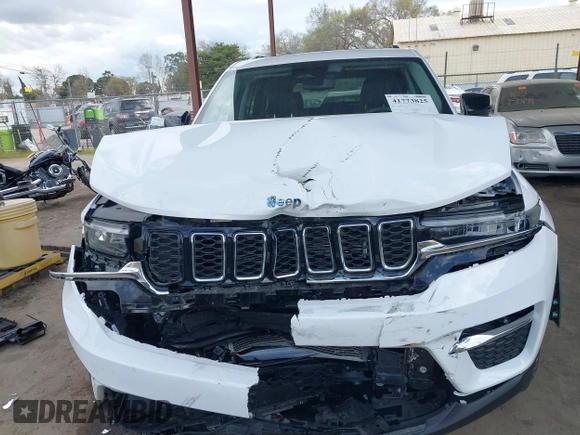 2023 Jeep Grand Cherokee with VIN 1C4RJYB60PC650900, listed as a IAAI auction lot 41773825 with 19,243 mi miles and . Bid and sale history available at DreamBid. Image 6.