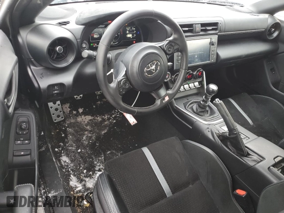 2023 Toyota GR86 Premium with VIN JF1ZNBE14P9758554, listed as a Copart auction lot 46245675 with 21,976 mi miles and Salvage Title. Bid and sale history available at carsss.com. Image 8.