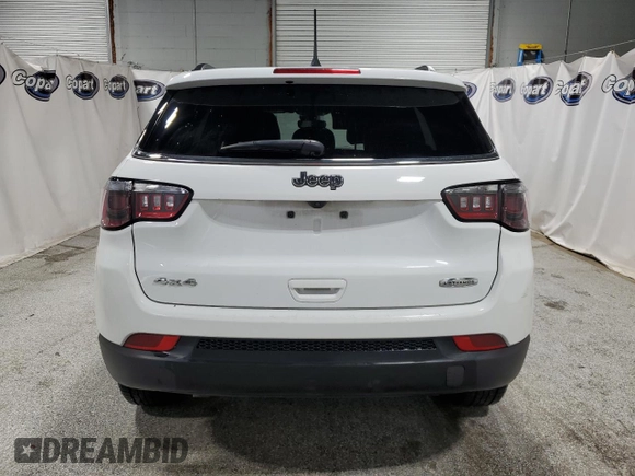 2023 Jeep Compass Latitude with VIN 3C4NJDBN4PT552987, listed as a Copart auction lot 62594125 with 68,241 mi miles and Clean title. Bid and sale history available at DreamBid. Image 6.